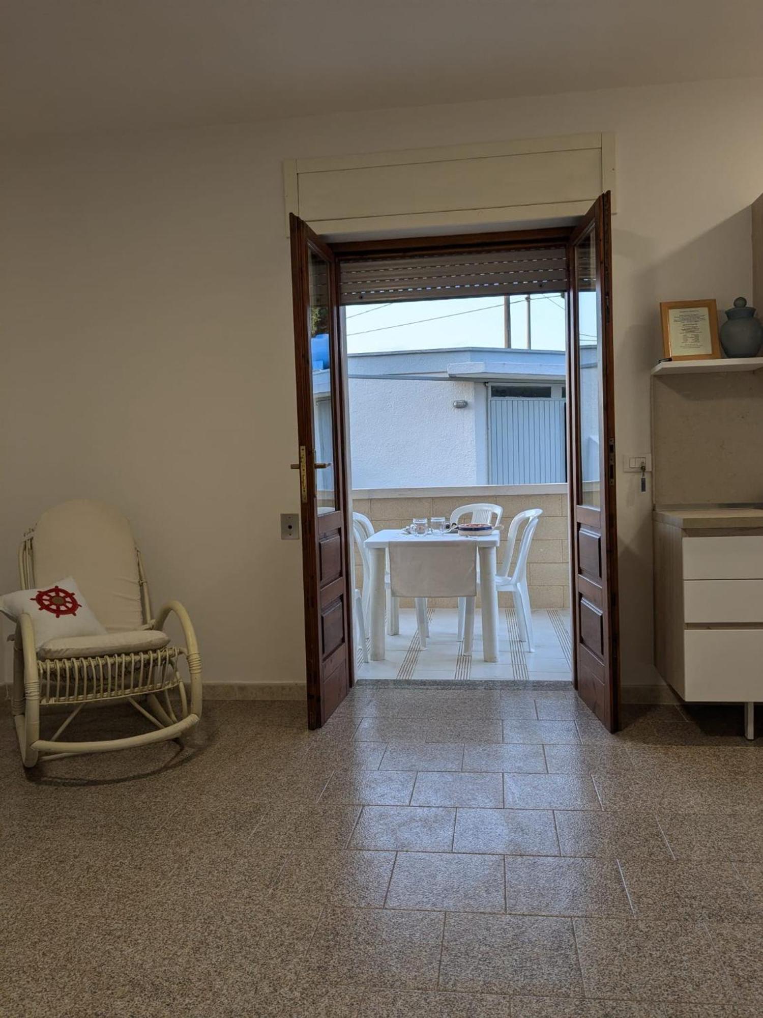 Albatro Mare Apartment มารีนา ดี มันกาแวร์ซา ภายนอก รูปภาพ