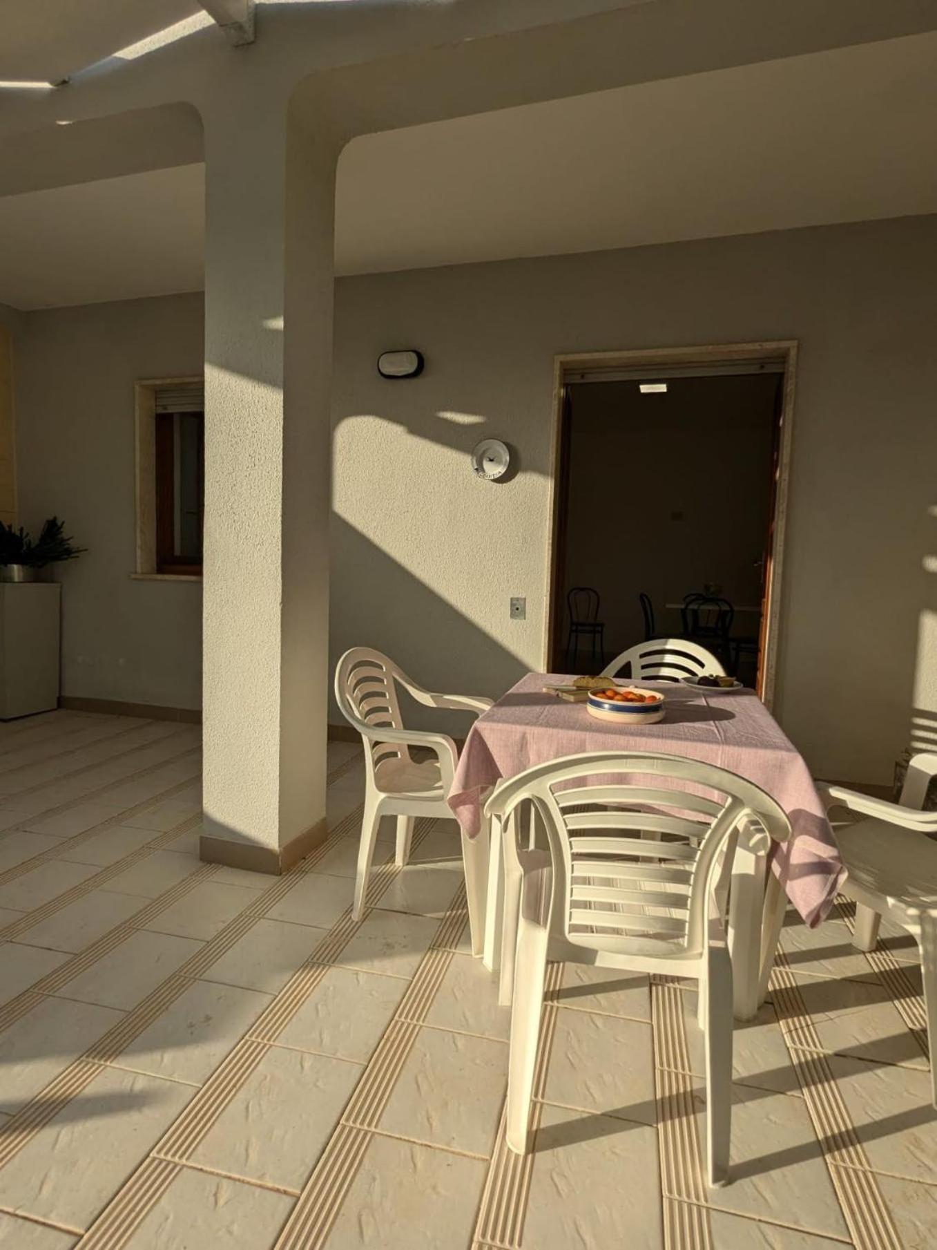Albatro Mare Apartment มารีนา ดี มันกาแวร์ซา ภายนอก รูปภาพ