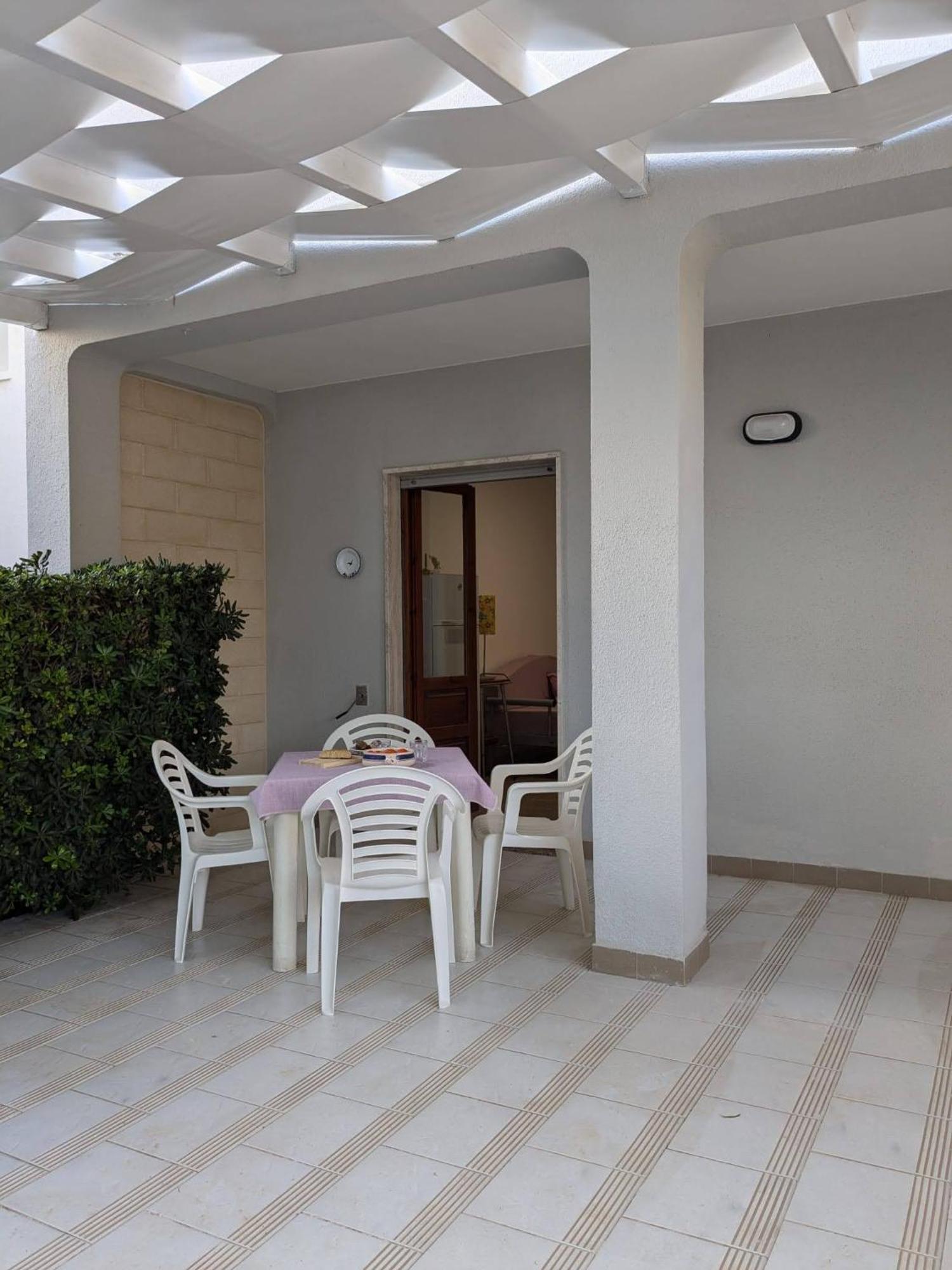 Albatro Mare Apartment มารีนา ดี มันกาแวร์ซา ภายนอก รูปภาพ