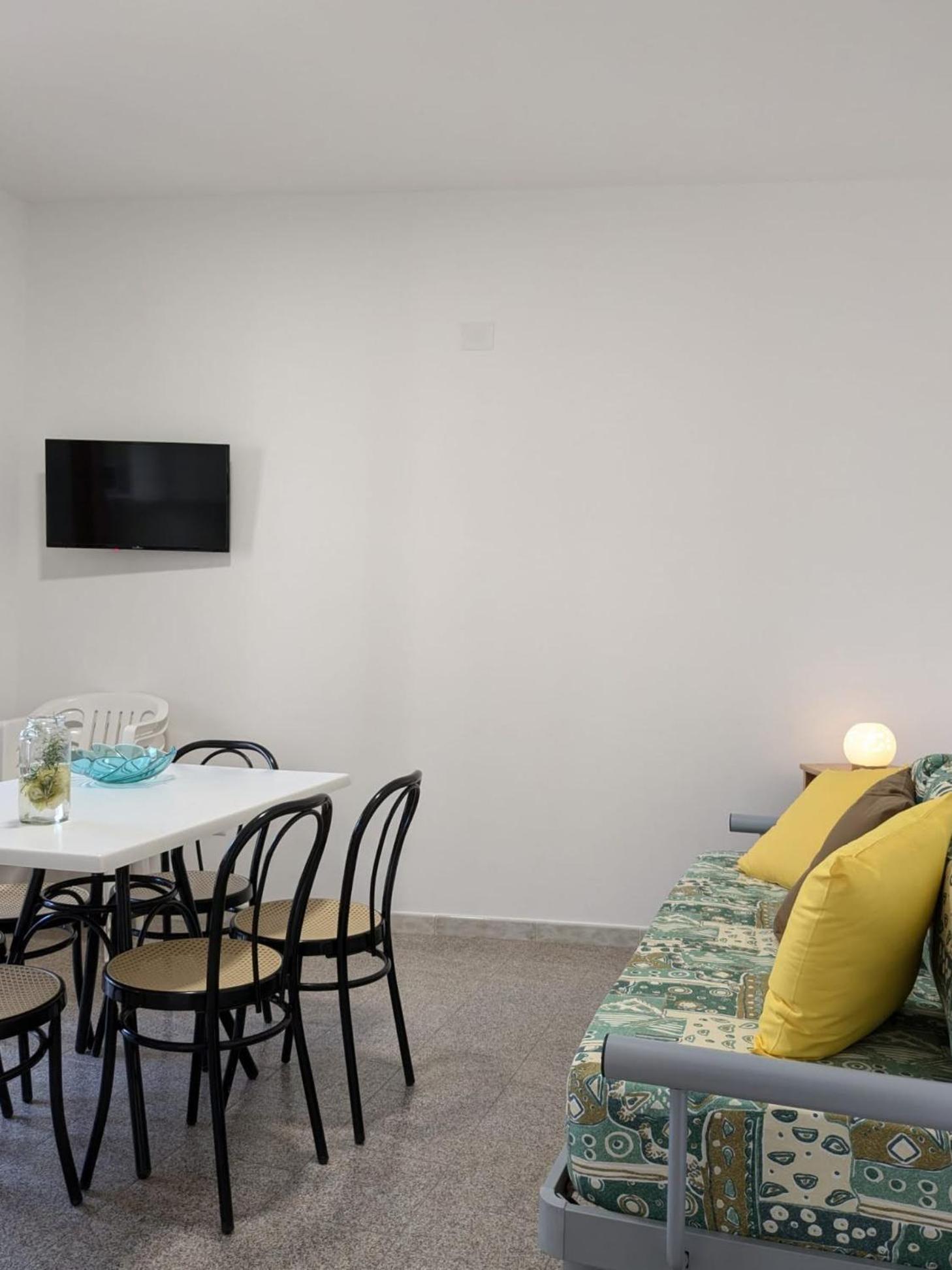 Albatro Mare Apartment มารีนา ดี มันกาแวร์ซา ภายนอก รูปภาพ