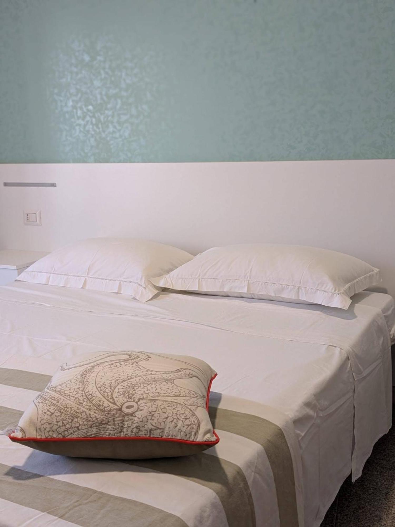 Albatro Mare Apartment มารีนา ดี มันกาแวร์ซา ภายนอก รูปภาพ