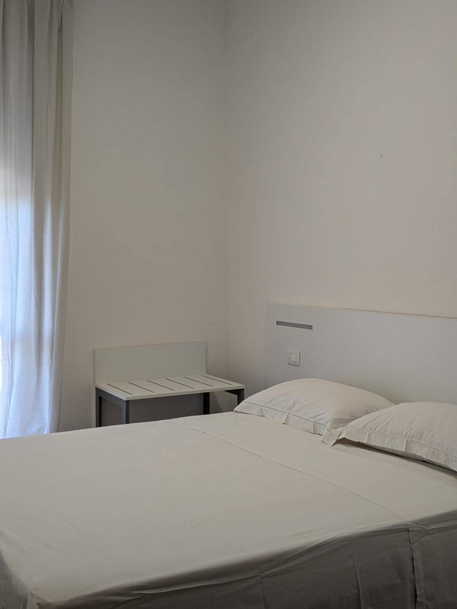 Albatro Mare Apartment มารีนา ดี มันกาแวร์ซา ภายนอก รูปภาพ